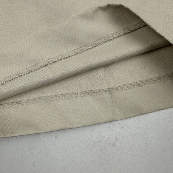 VTG Tail Beige High Waist Pleated Golf Shorts Women’s Size 16 100% Polyester - Picture 9 of 9